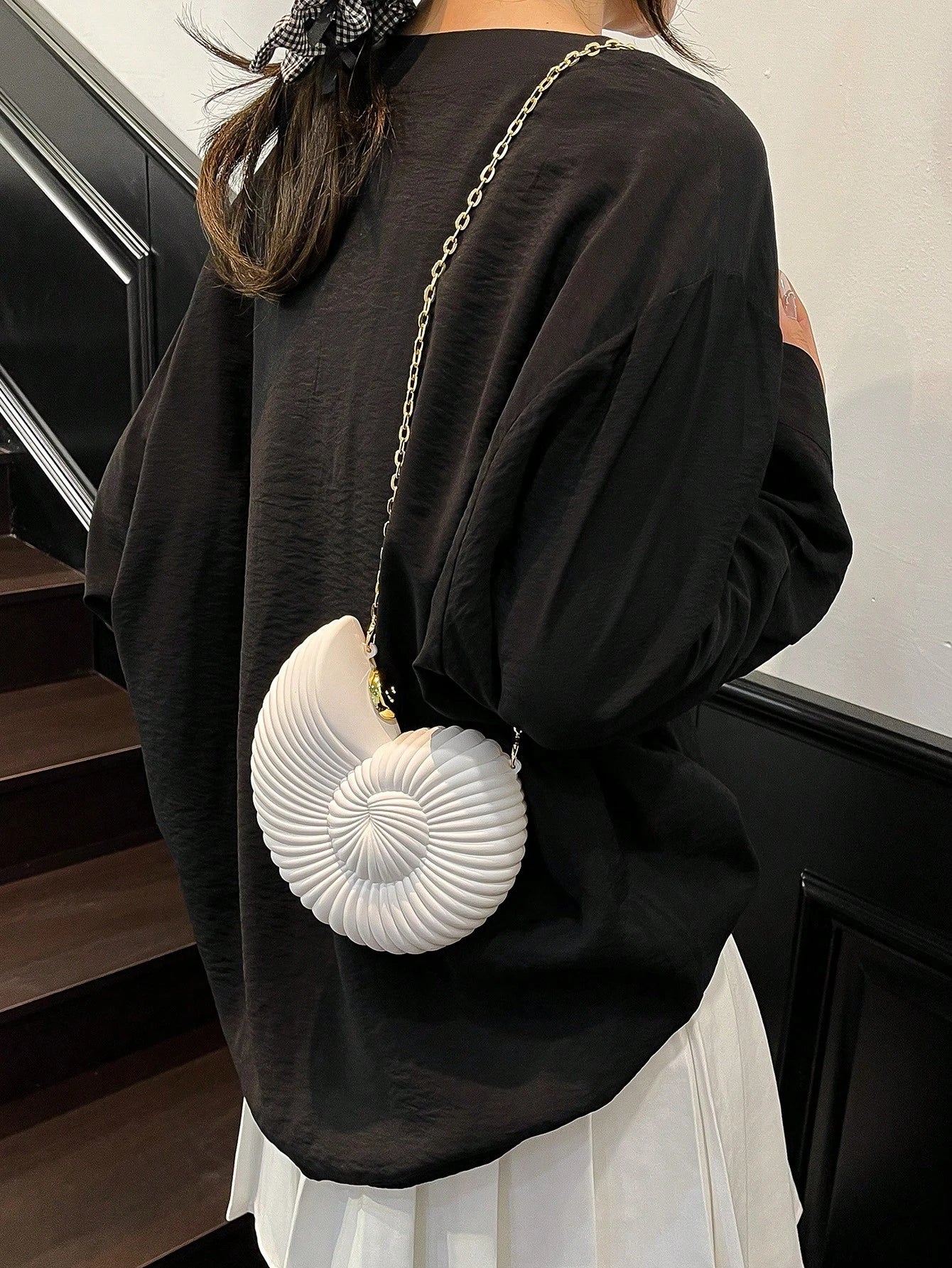 2025 Golden Conch Shaped Shoulder Bag, Detachable Shoulder Strap, Fashionable Lipstick Pouch, Elegant And Fashionable Shoulder Bag, Suitable For Evening Outings