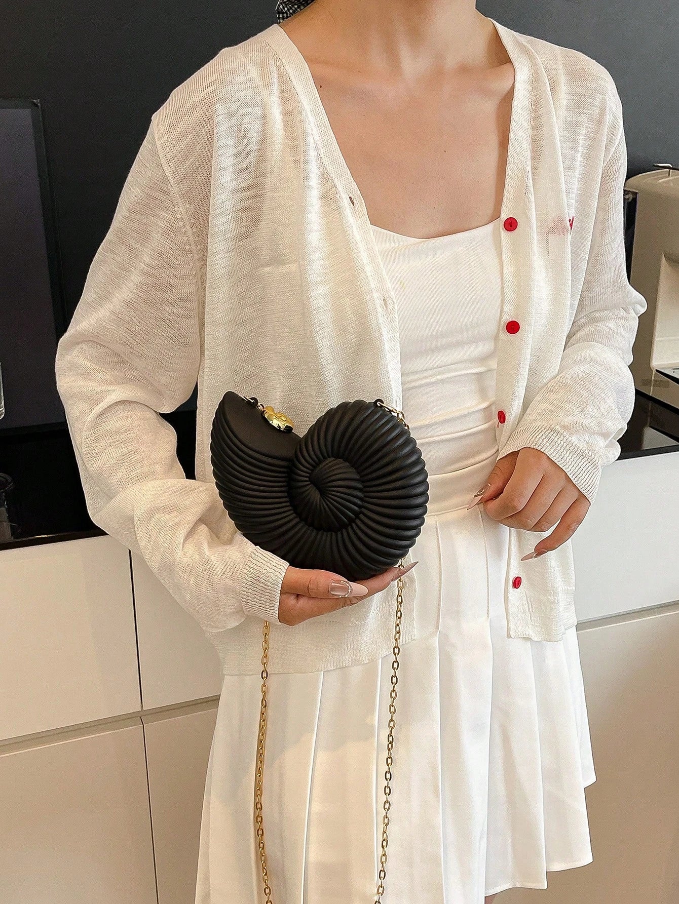 2025 Golden Conch Shaped Shoulder Bag, Detachable Shoulder Strap, Fashionable Lipstick Pouch, Elegant And Fashionable Shoulder Bag, Suitable For Evening Outings