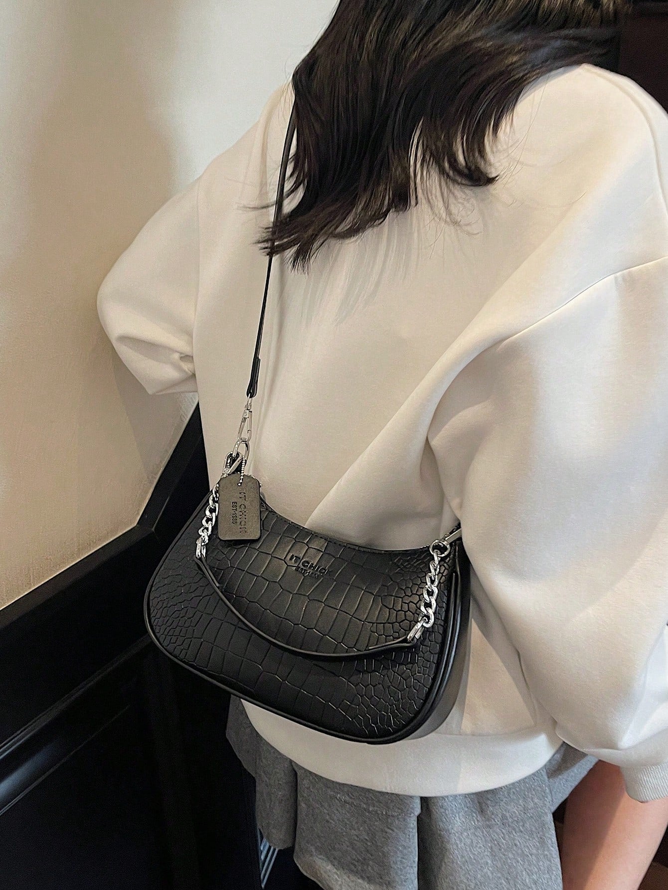 1pc Solid Color PU Leather Shoulder Bag For Women, Versatile Crossbody Bag For Commuting, Adjustable Shoulder Strap