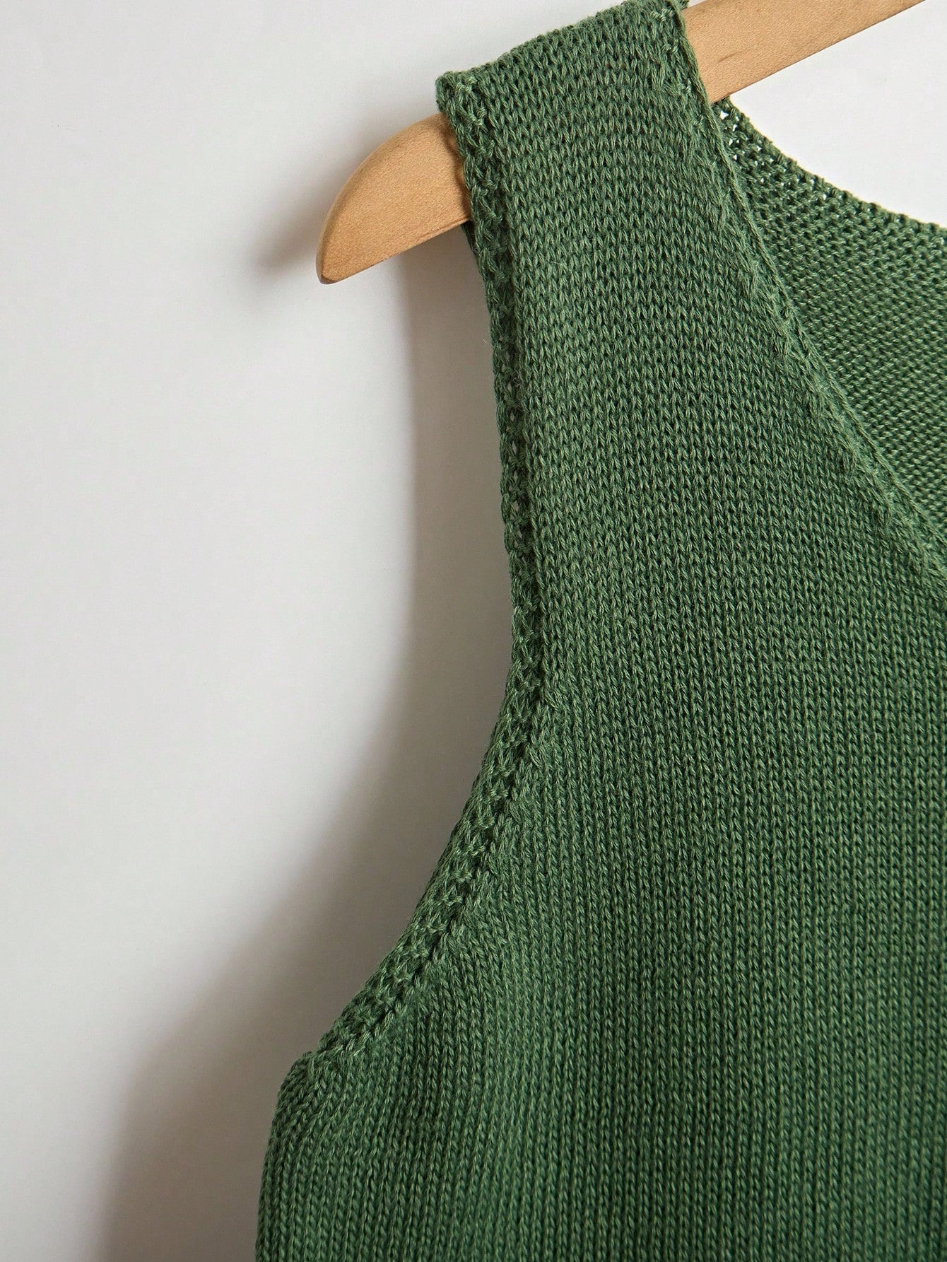 EMERY ROSE Women's Vacation Casual Solid Color Hollow Out Knit Top