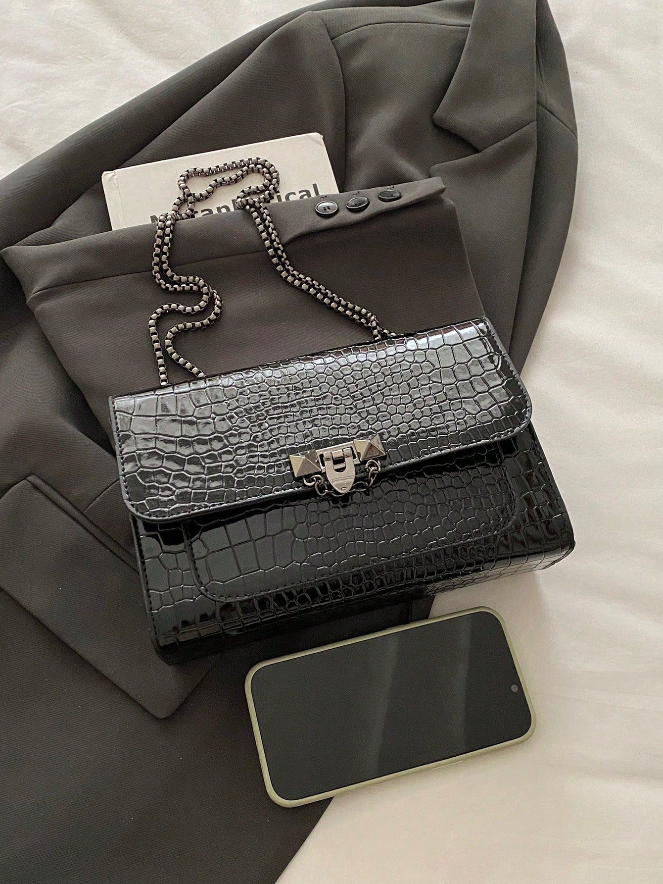 1pc Minimalist Fashion Indentation Diamond Shape Square Bag Lock Closure Flap Opening Metal Chain Shoulder Bag Suitable For Women's Daily Casual Use