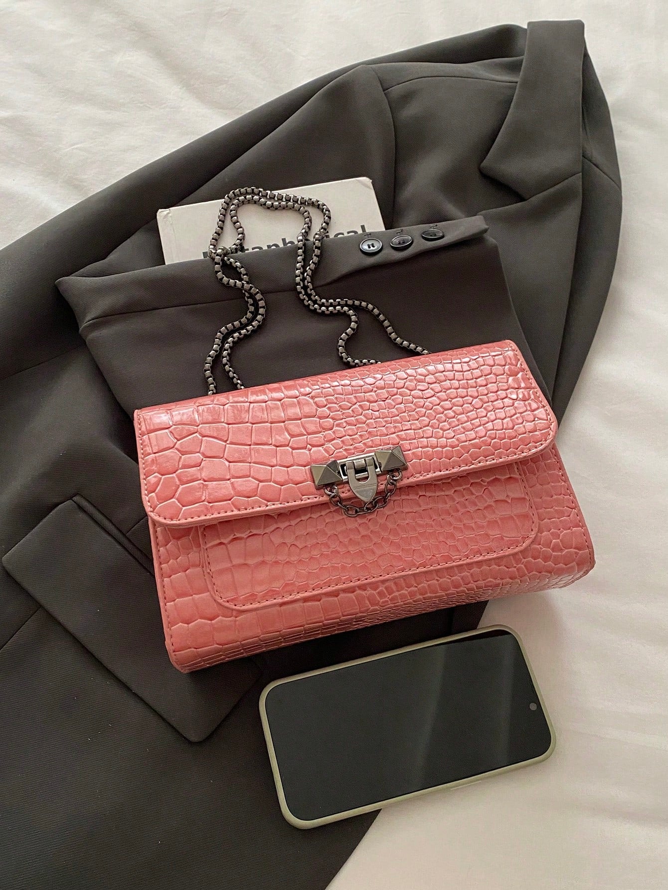 1pc Minimalist Fashion Indentation Diamond Shape Square Bag Lock Closure Flap Opening Metal Chain Shoulder Bag Suitable For Women's Daily Casual Use