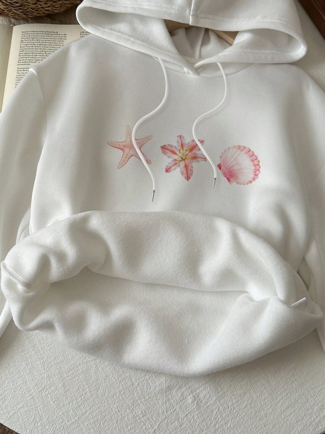 SHEIN EZwear New York Camo Tree Branch Casual Oversized Women Thick Hoodie Sweatshirt,Long Sleeve Tops Back To School Fall And Winter Clothing Autumn And Winter