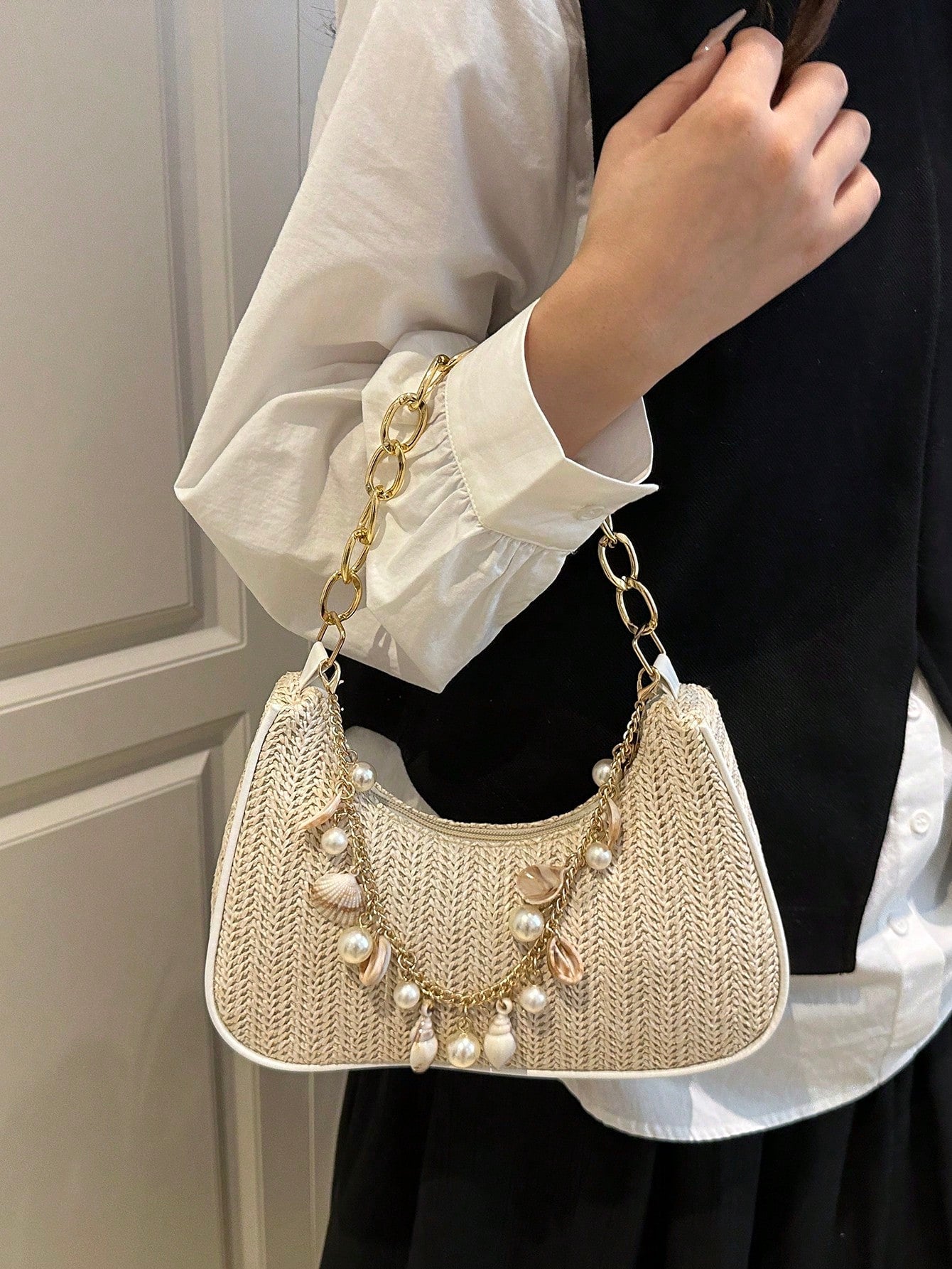 Fashionable Solid-Color Metal Chain Straw Crescent Moon Tote Bag, Women's Multi-Purpose Handbag, Clutch, Beach Bag, Casual Straw Handbag, Phone Pouch