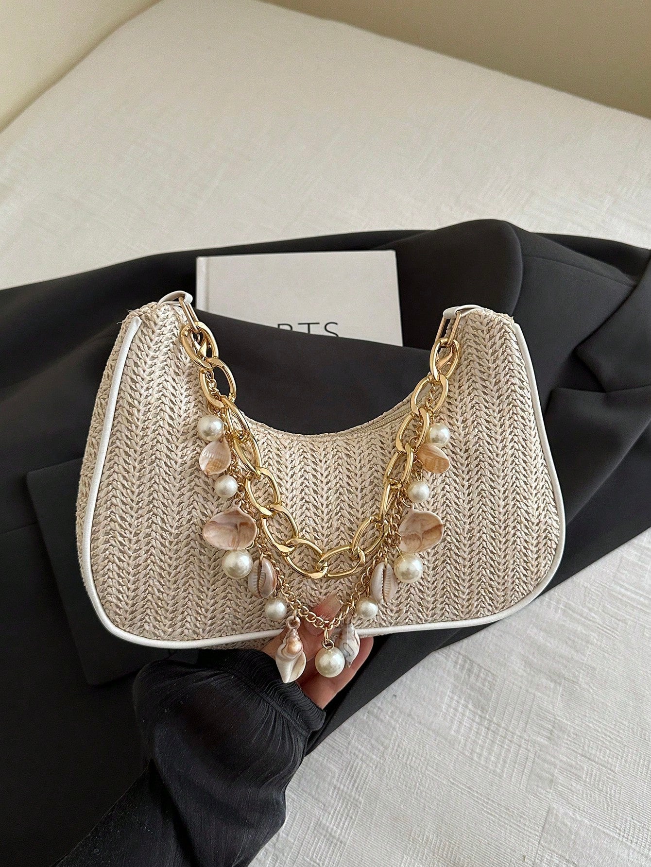 Fashionable Solid-Color Metal Chain Straw Crescent Moon Tote Bag, Women's Multi-Purpose Handbag, Clutch, Beach Bag, Casual Straw Handbag, Phone Pouch