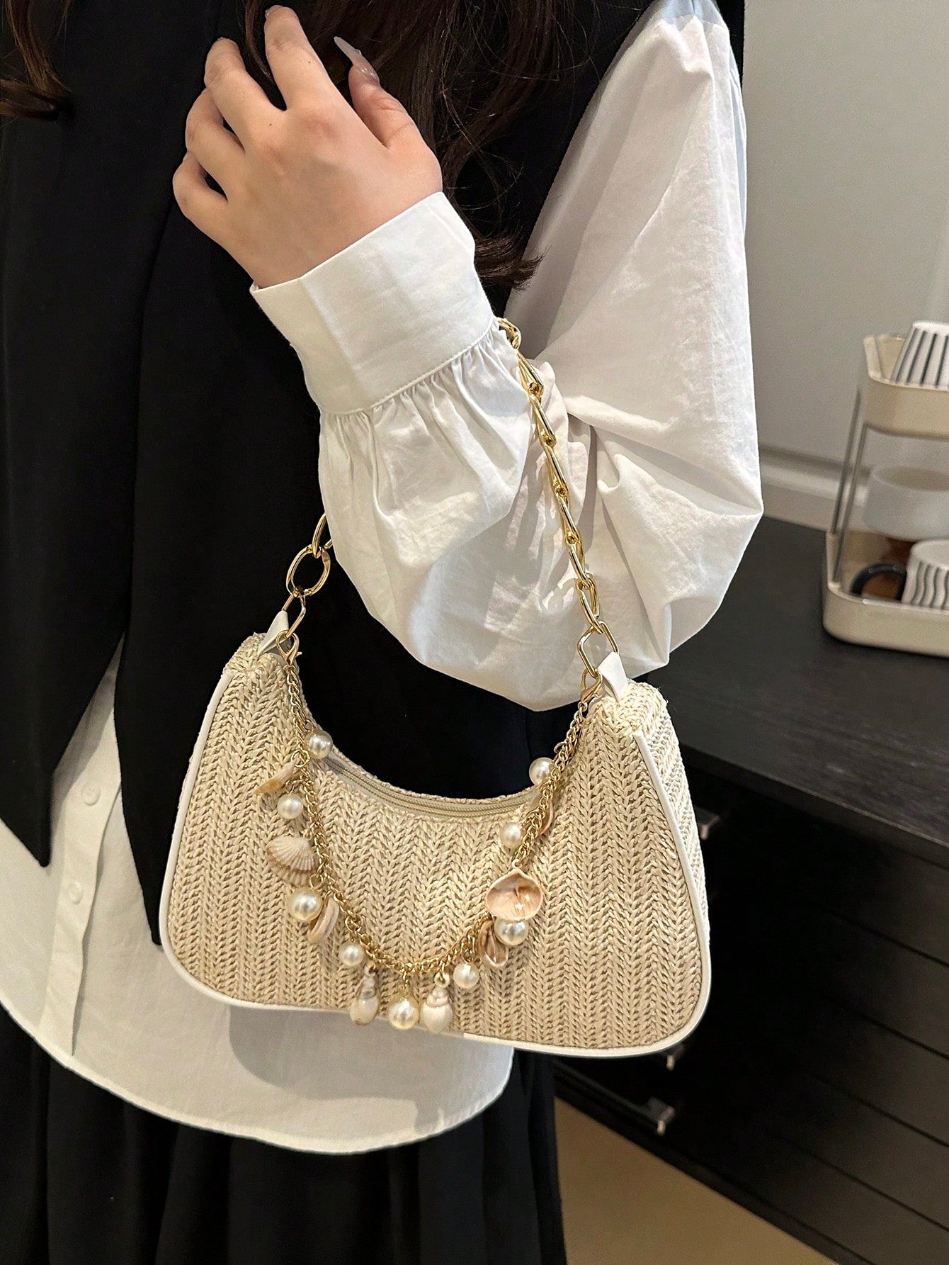 Fashionable Solid-Color Metal Chain Straw Crescent Moon Tote Bag, Women's Multi-Purpose Handbag, Clutch, Beach Bag, Casual Straw Handbag, Phone Pouch
