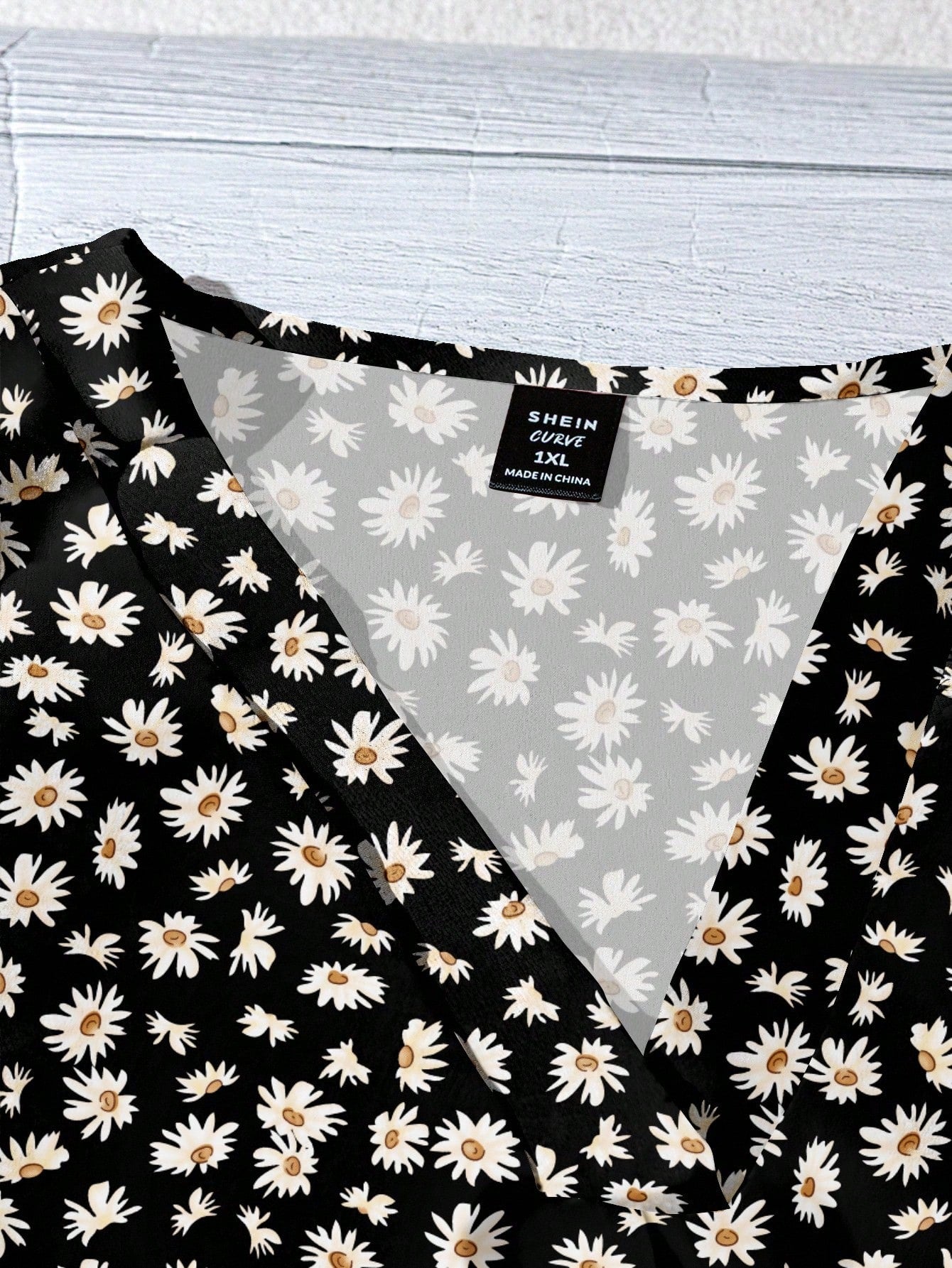 EMERY ROSE Women's Floral & Maple Leaf Print Casual Shirt, Suitable For Autumn,Fall Clothes For Women