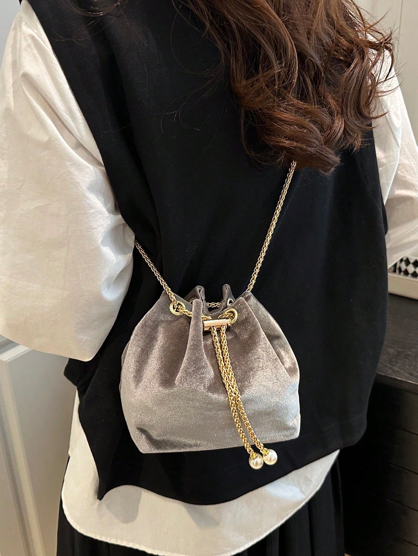 Fashion Solid Color Hollow Out Woven Chain Drawstring Mini Crossbody Bucket Bag