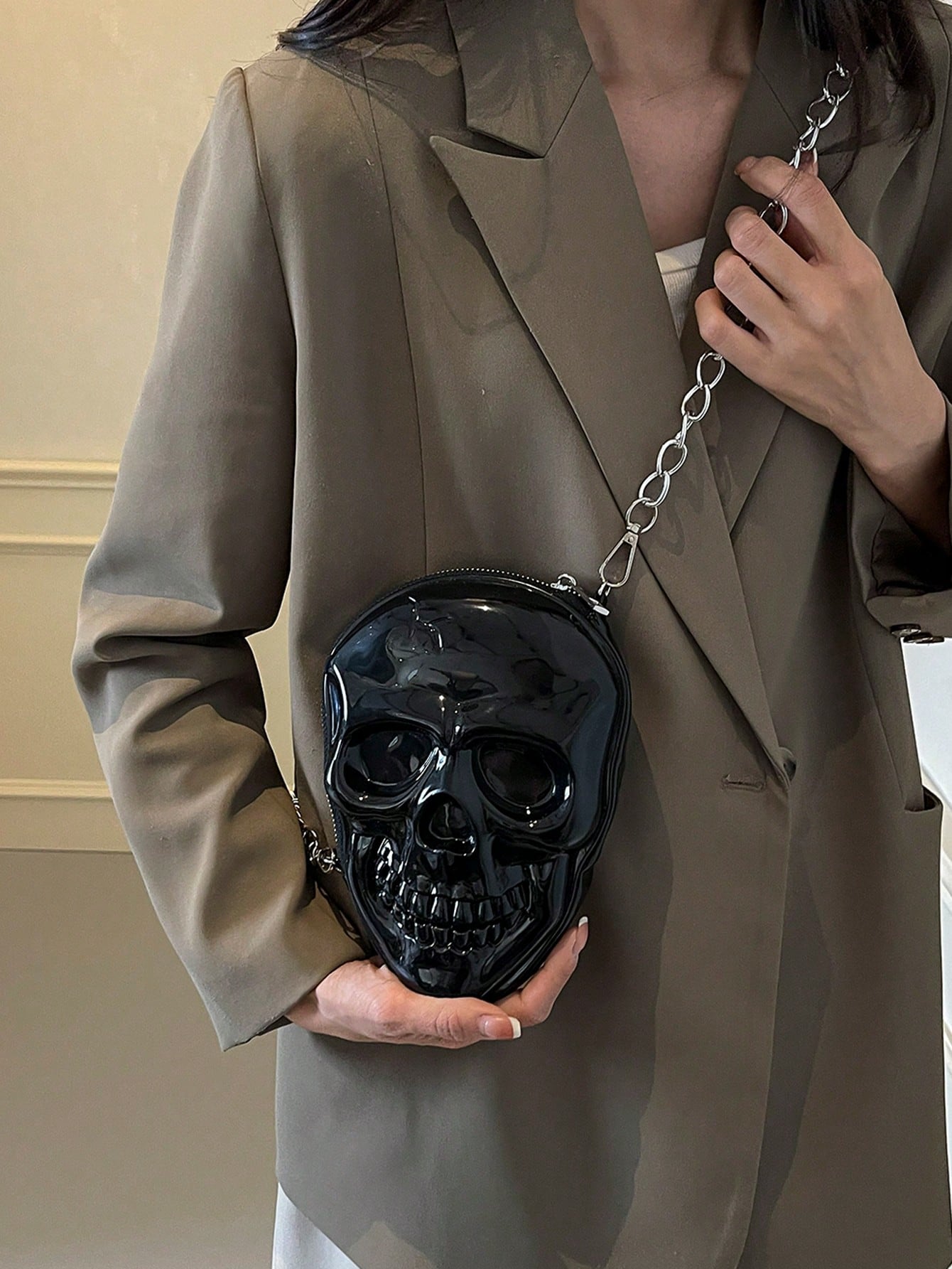 BAILEE 1 Pc Fashionable Personalized Punk Style And Cool Halloween Theme Solid Color Silicone Skull Bag With Zipper Closure And Metal Chain Design For Women's Crossbody Bag For Halloween Themed Party&Halloween Costume Matching&Halloween Gift