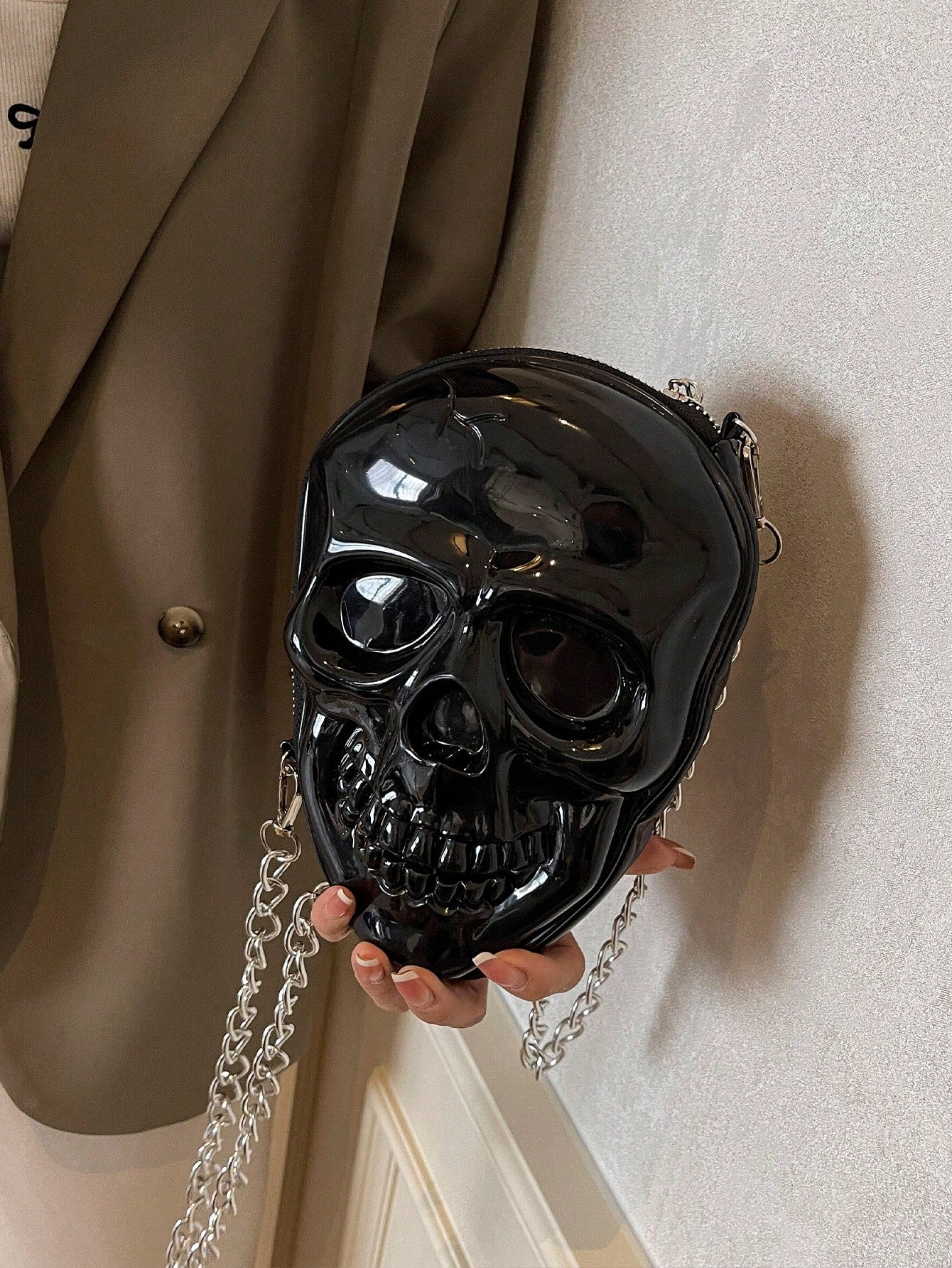 BAILEE 1 Pc Fashionable Personalized Punk Style And Cool Halloween Theme Solid Color Silicone Skull Bag With Zipper Closure And Metal Chain Design For Women's Crossbody Bag For Halloween Themed Party&Halloween Costume Matching&Halloween Gift