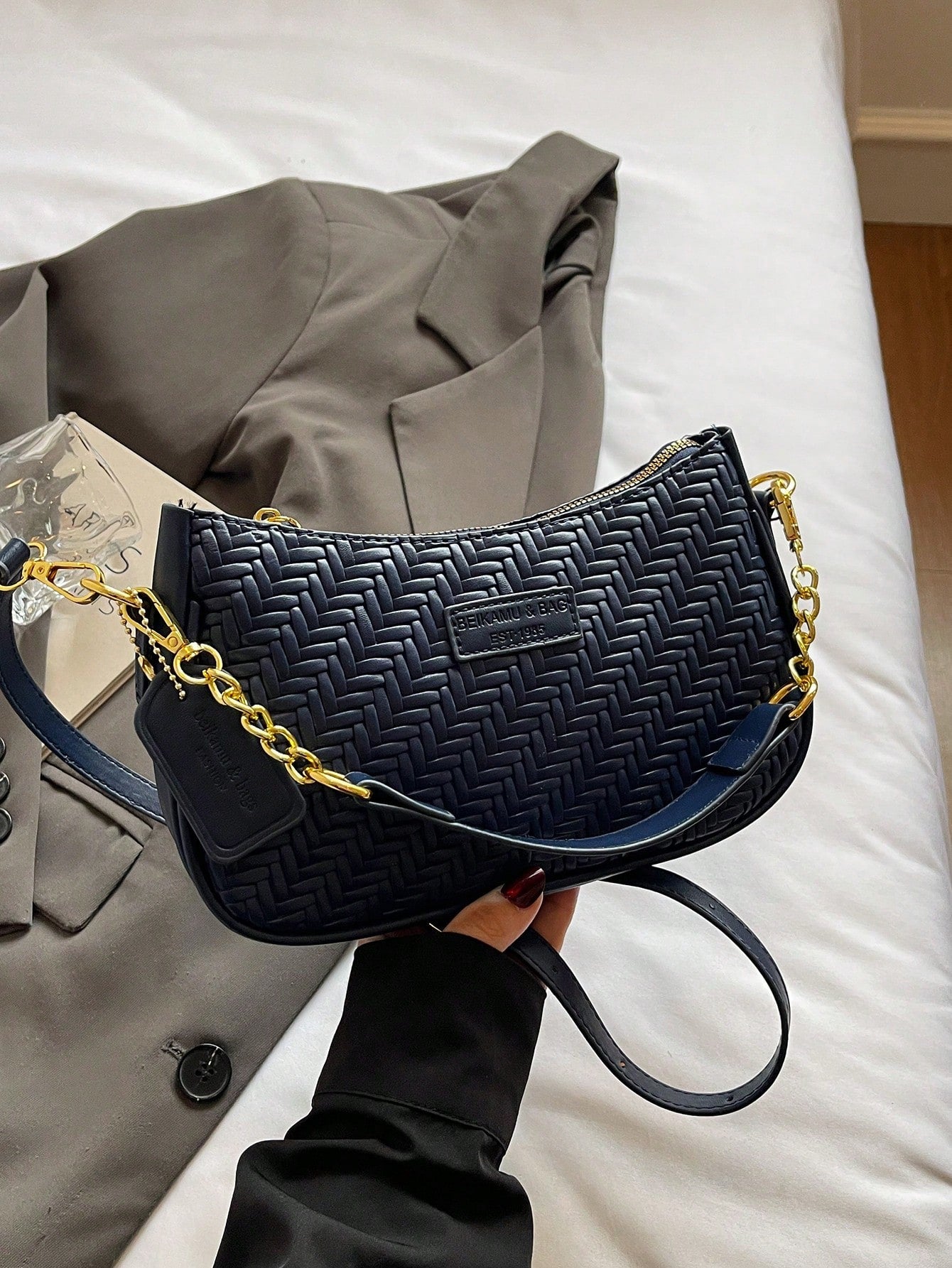 1pc Solid Color PU Leather Shoulder Bag For Women, Versatile Crossbody Bag For Commuting, Adjustable Shoulder Strap