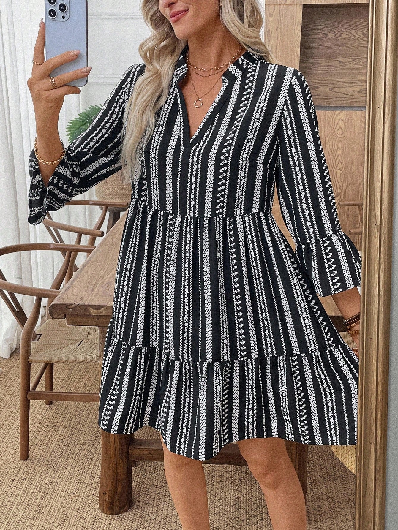 EMERY ROSE Women's Floral Print Cutout V-Neck Ruffled Hem Long Sleeve Mini Dress,Summer Dresses For Women