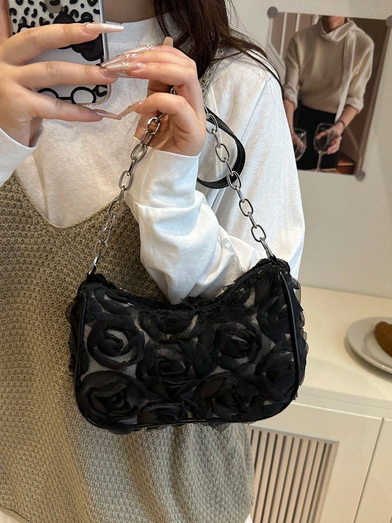 Lightweight,Business Casual Mini Crocodile Embossed Chain Bag For Teen Girls Women College Students,Rookies & White-Collar Workers Perfect For Office,College,Work ,Business,Commute,Outdoors, Travel, Outings, Animal Print Women Bag