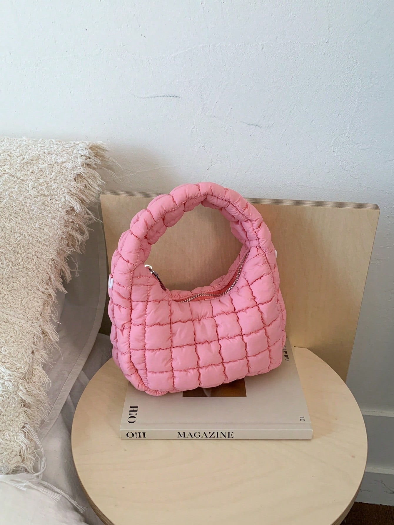 2024 New Style Cloud-Shaped Ruched Orange Bag, Handheld Bag, Versatile Casual Women's Bag, Crescent-Shaped Clutch Bag