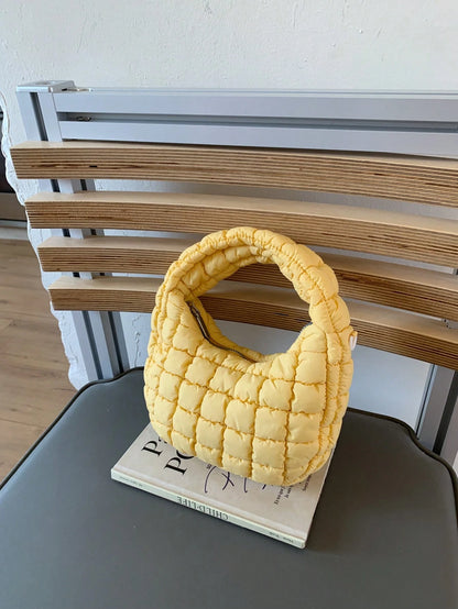 2024 New Style Cloud-Shaped Ruched Orange Bag, Handheld Bag, Versatile Casual Women's Bag, Crescent-Shaped Clutch Bag