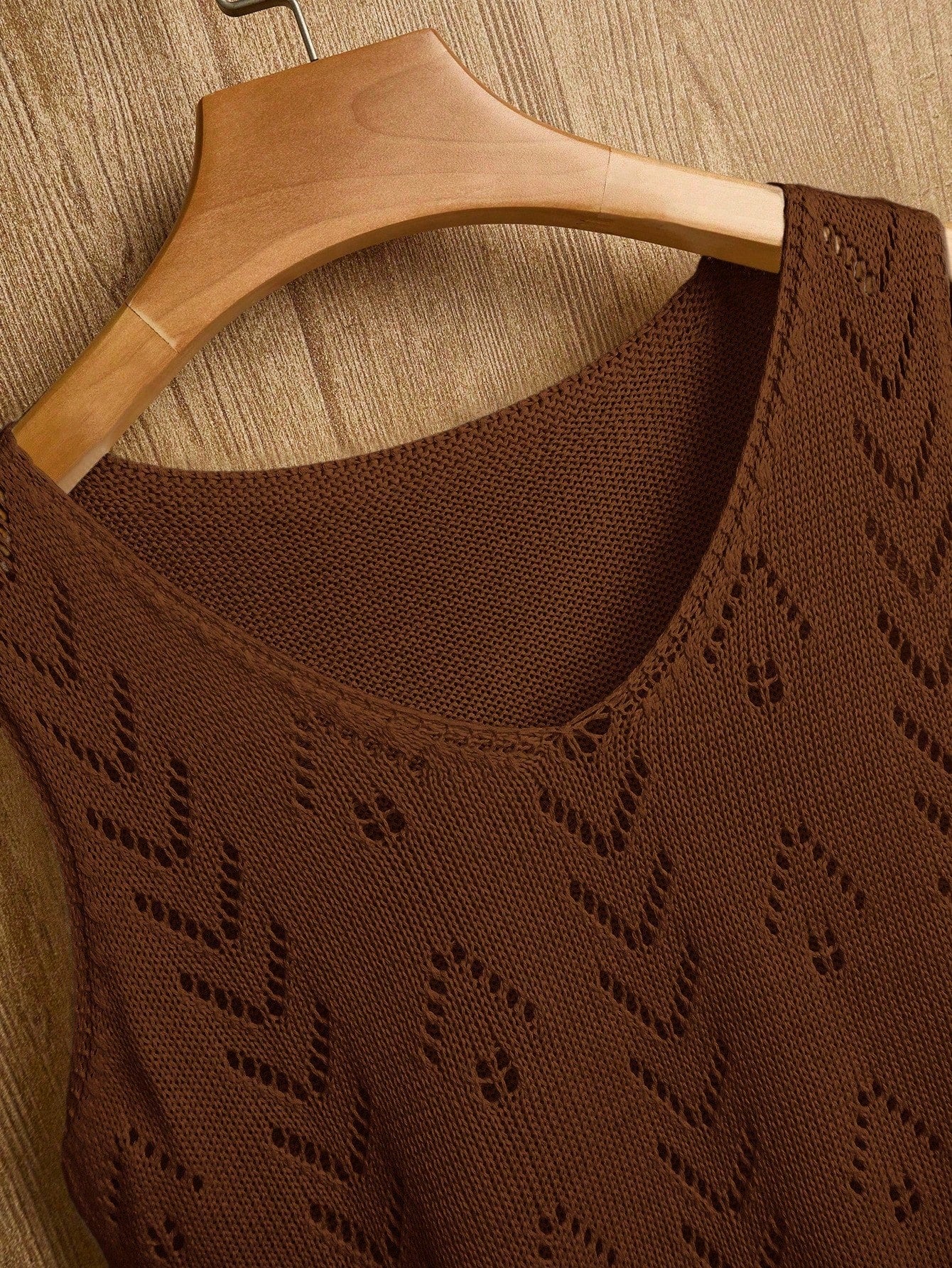 EMERY ROSE Women's Vacation Casual Solid Color Hollow Out Knit Top