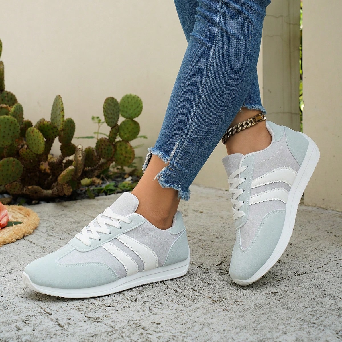 Women'S Retro Lightweight Slip-On Sneakers - White/Green & Red/White Color Options, Synthetic Cover Upper, Breathable Fabric Lining & Cushioned EVA/PVC Sole For Casual Sports & Casual Attire, Ladies Sneakers, Classic Stripe Design