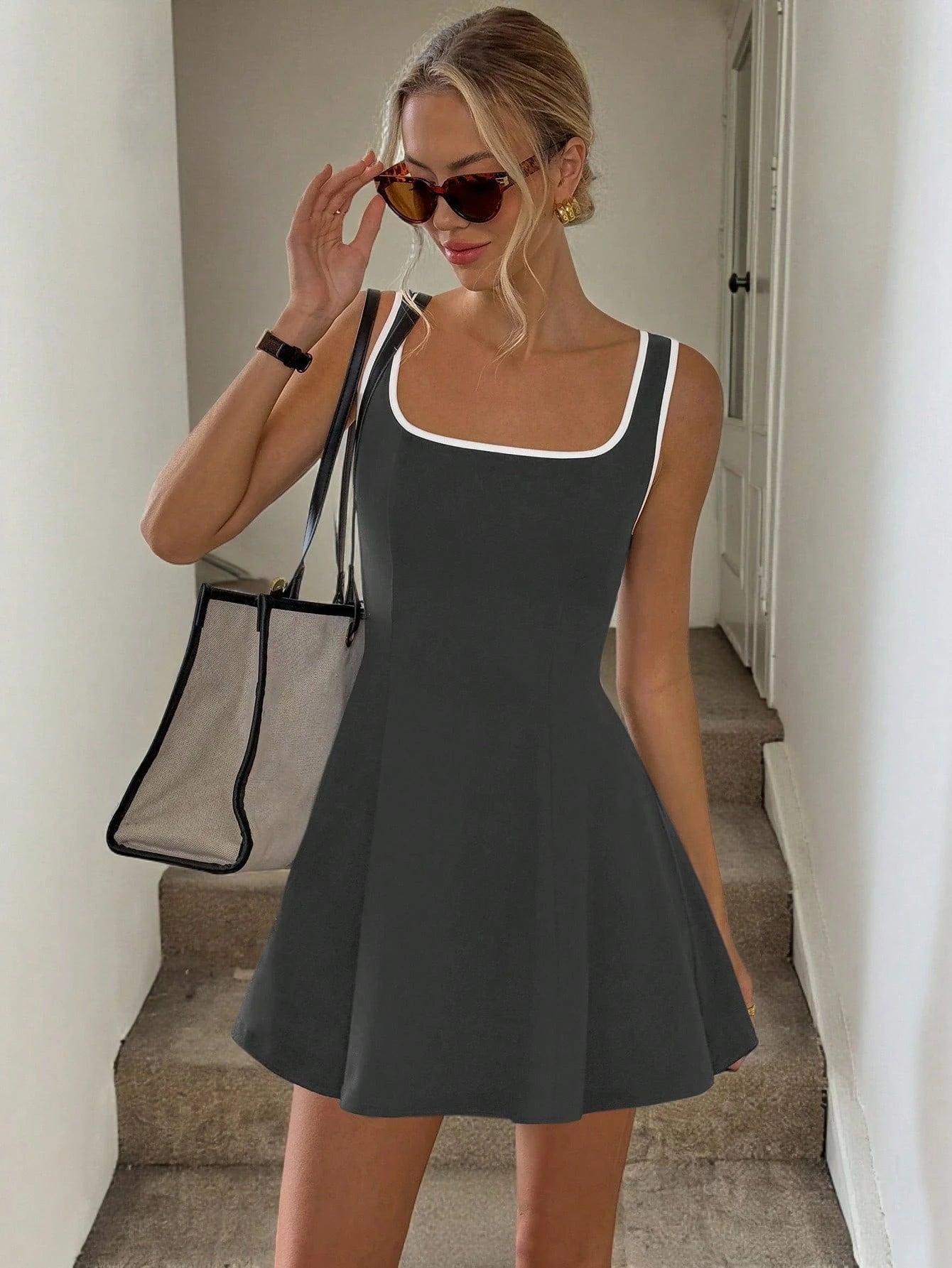 Easowa Square Neck Color-Blocking Waist Ruffle A-Line Casual Sports Women Short Dress