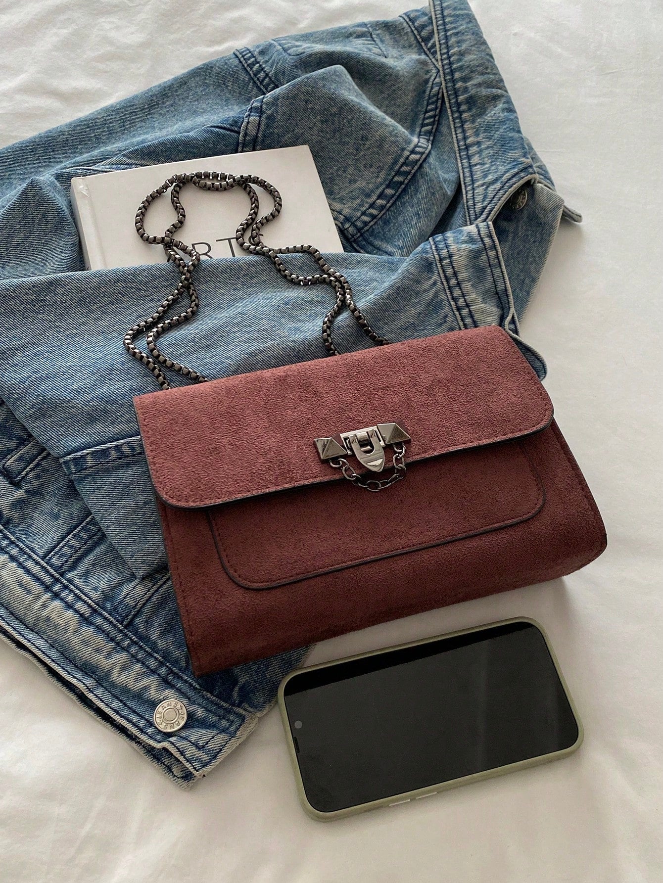 1pc Minimalist Fashion Indentation Diamond Shape Square Bag Lock Closure Flap Opening Metal Chain Shoulder Bag Suitable For Women's Daily Casual Use