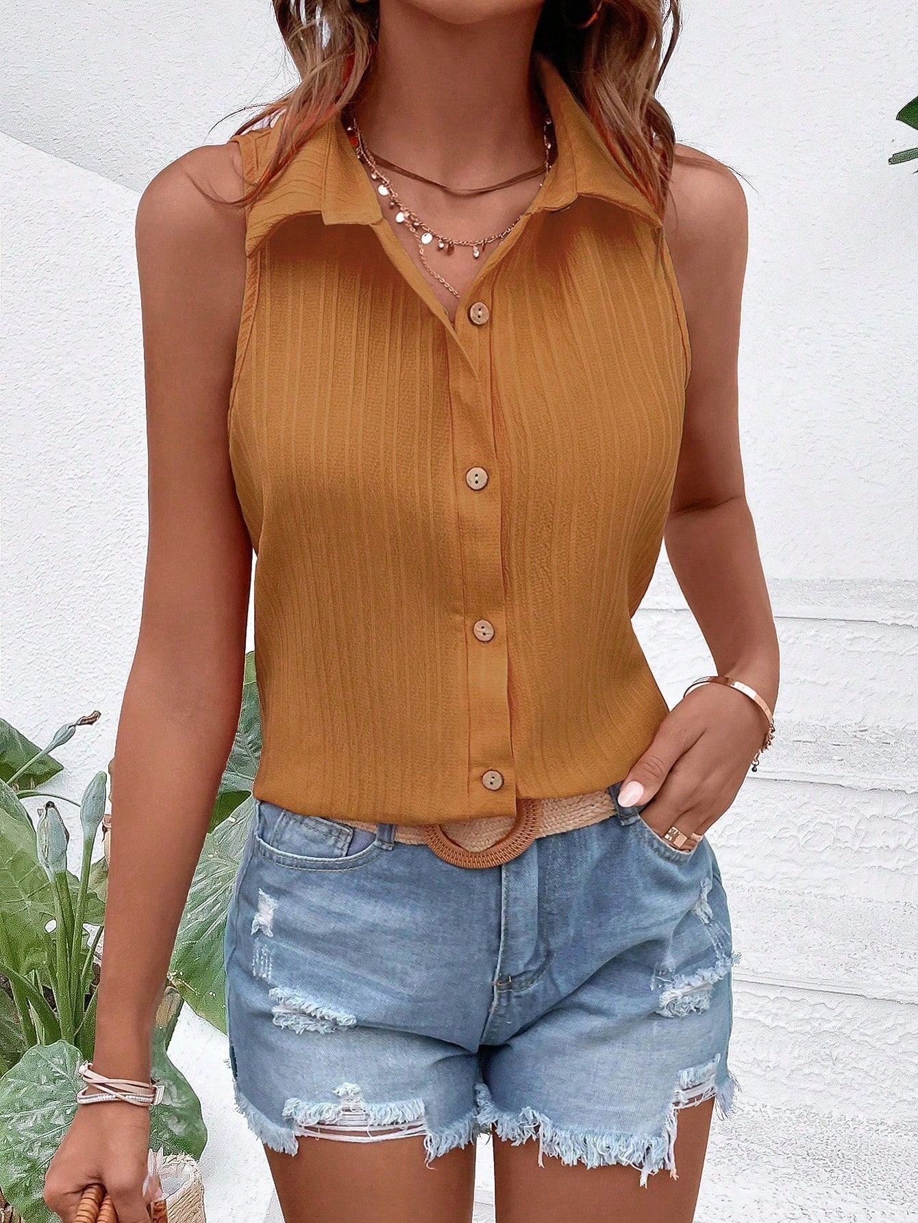 EMERY ROSE Sleeveless Button-Up Minimalist Casual Blouse Women Shirt