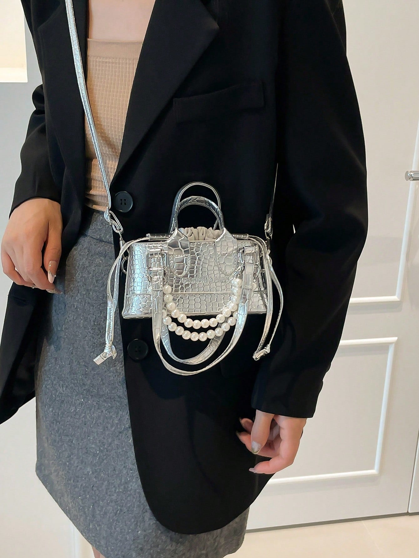 Crocodile Embossed Bucket Bag Mini Drawstring Design Funky