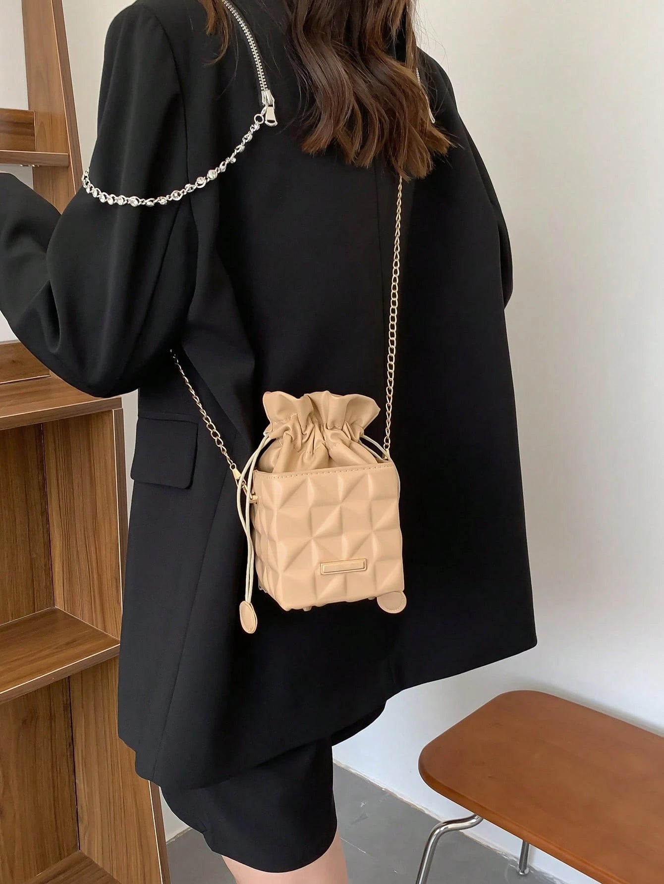 Women's Drawstring Closure Square Mini Chain Crossbody Bag