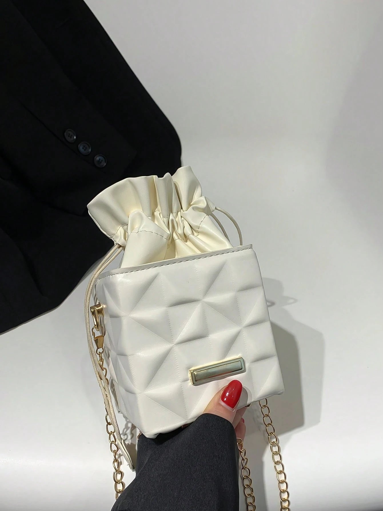 Women's Drawstring Closure Square Mini Chain Crossbody Bag
