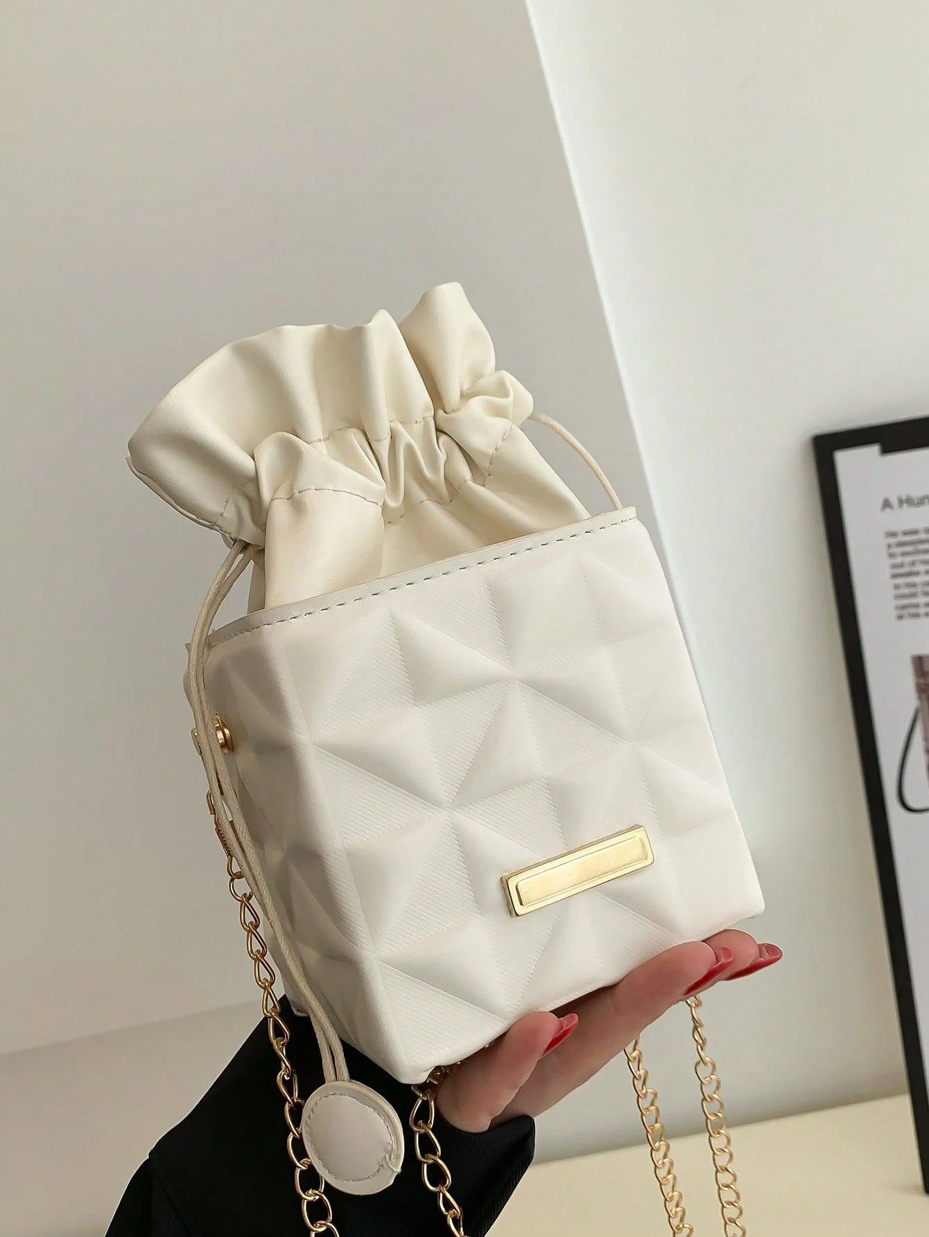 Women's Drawstring Closure Square Mini Chain Crossbody Bag