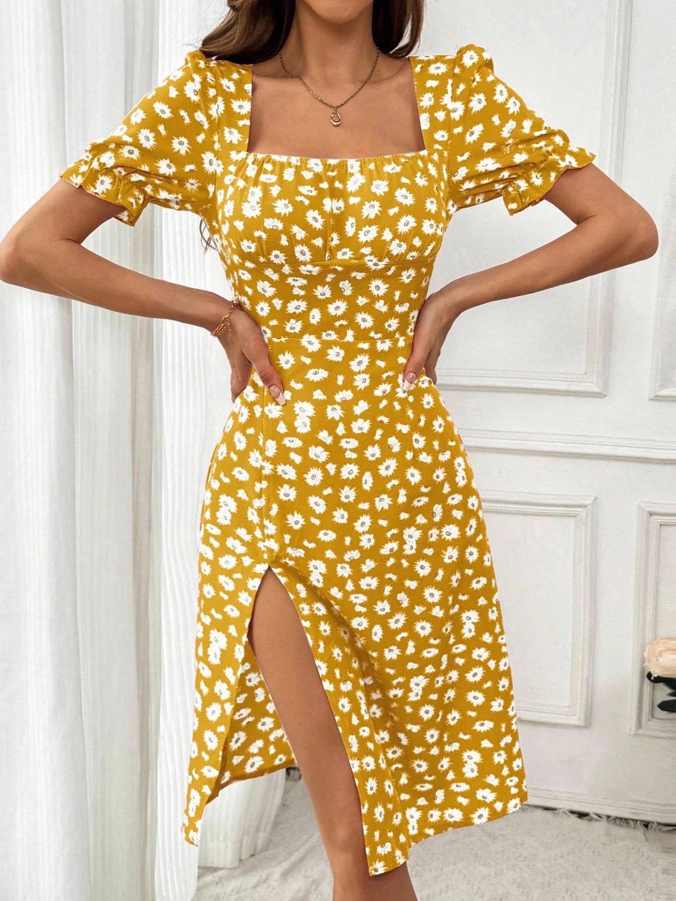 Breezaya Women's Random Printed Simple Daily Short-Sleeved Square Neck Dress Vacation Beach Outfit