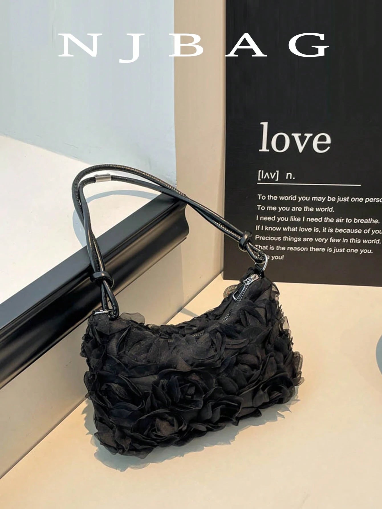 Fashionable Solid-Color Metal Chain Straw Crescent Moon Tote Bag, Women's Multi-Purpose Handbag, Clutch, Beach Bag, Casual Straw Handbag, Phone Pouch