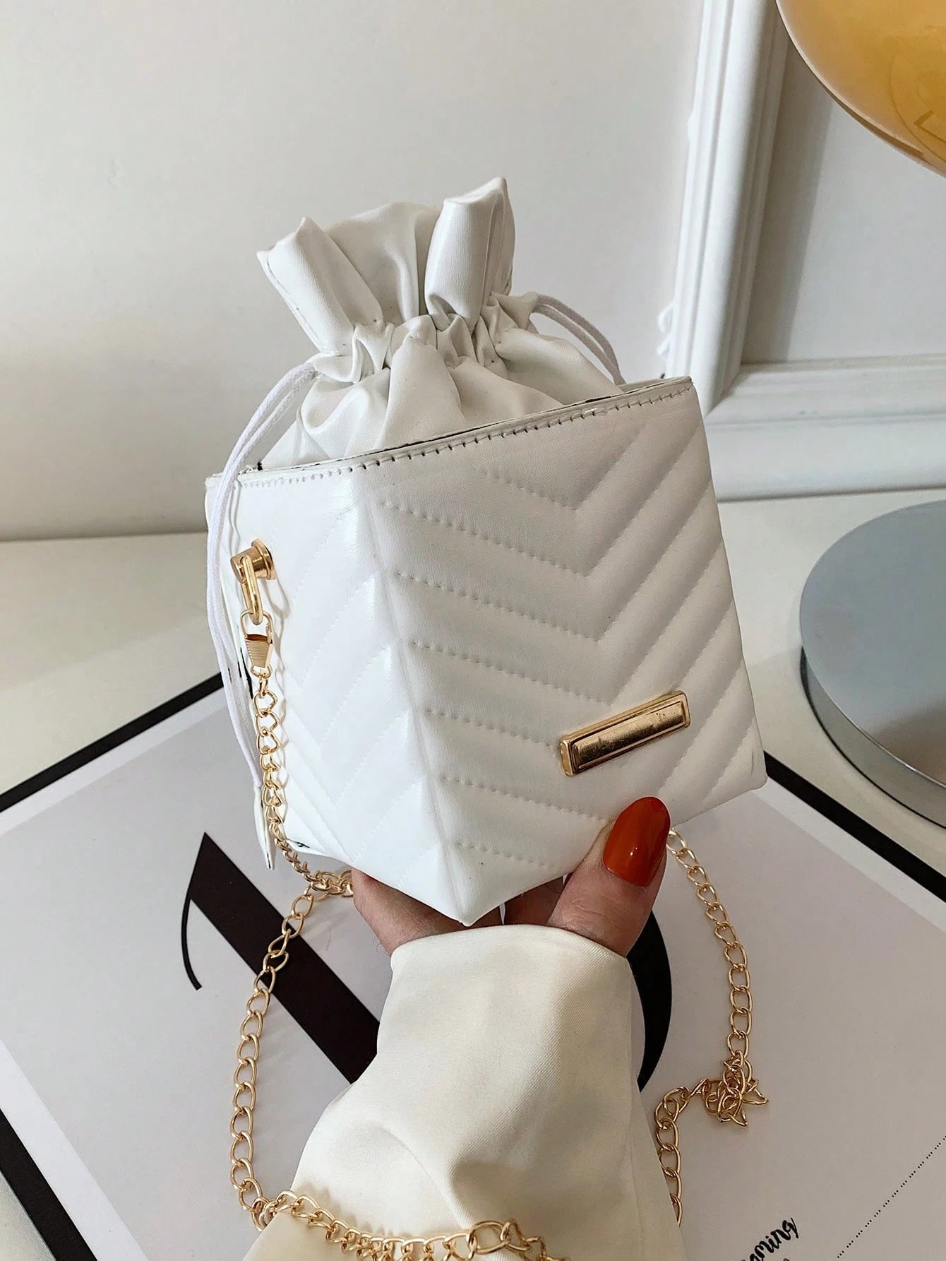 Women's Drawstring Closure Square Mini Chain Crossbody Bag