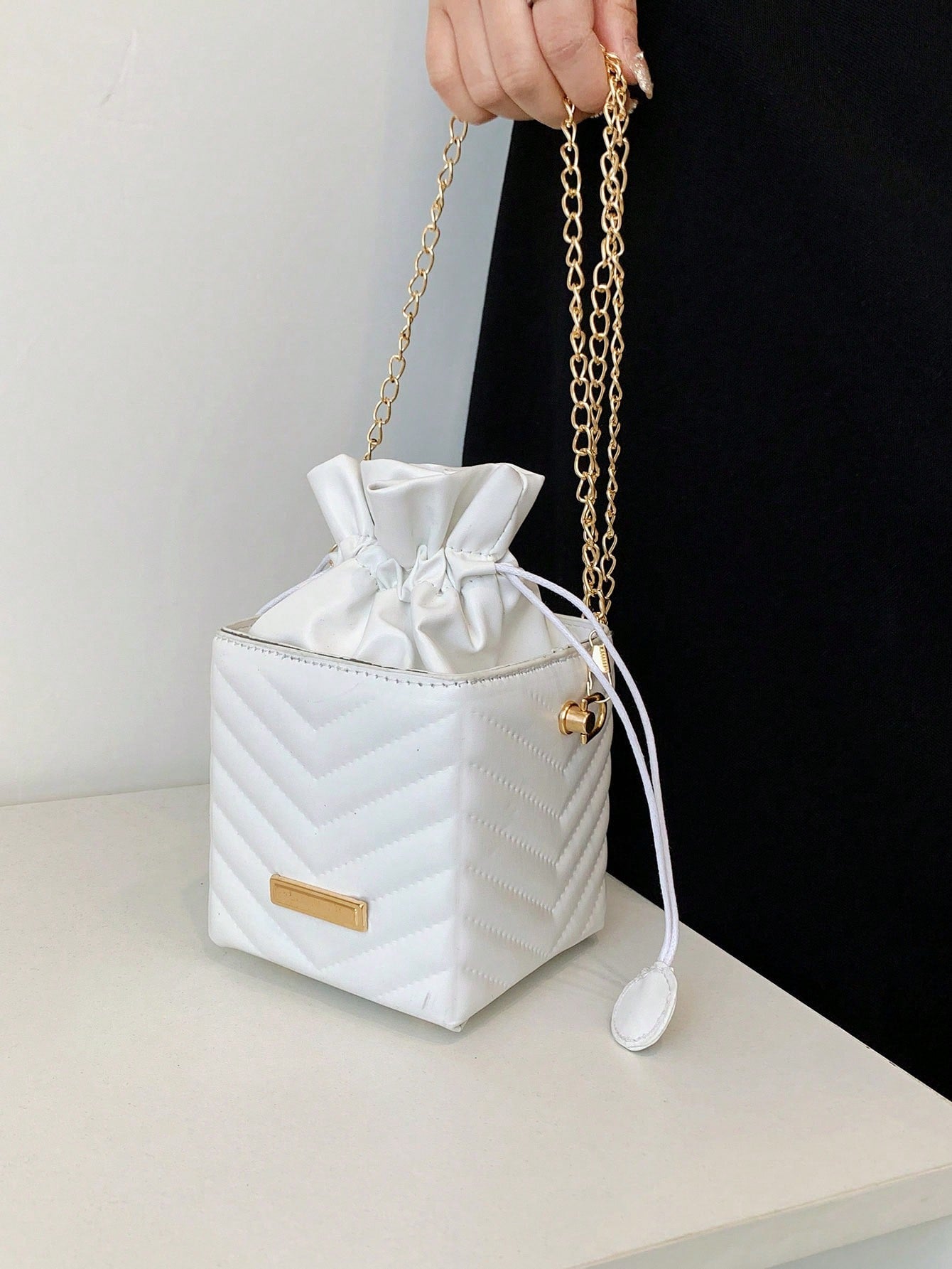 Women's Drawstring Closure Square Mini Chain Crossbody Bag