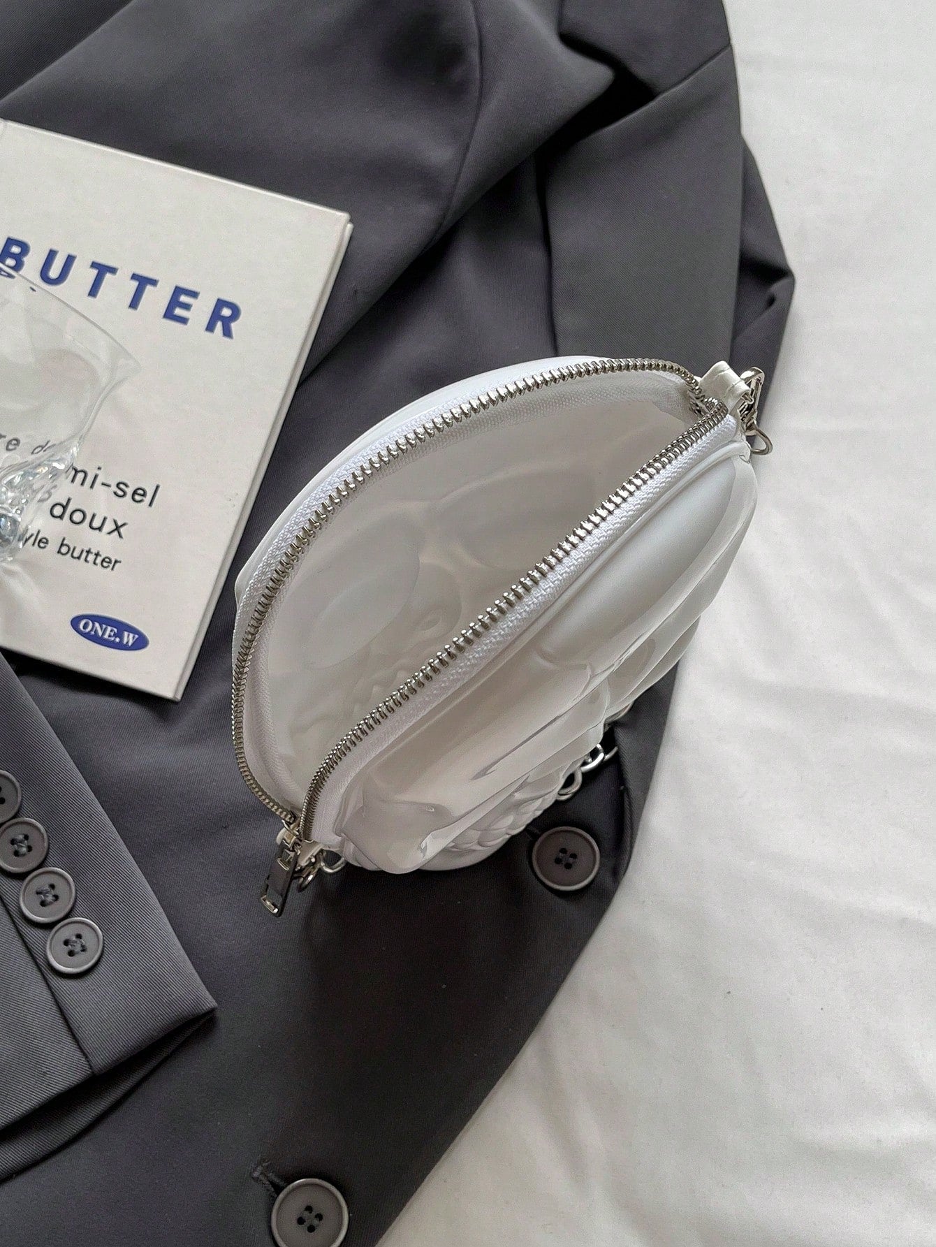 BAILEE 1 Pc Fashionable Personalized Punk Style And Cool Halloween Theme Solid Color Silicone Skull Bag With Zipper Closure And Metal Chain Design For Women's Crossbody Bag For Halloween Themed Party&Halloween Costume Matching&Halloween Gift