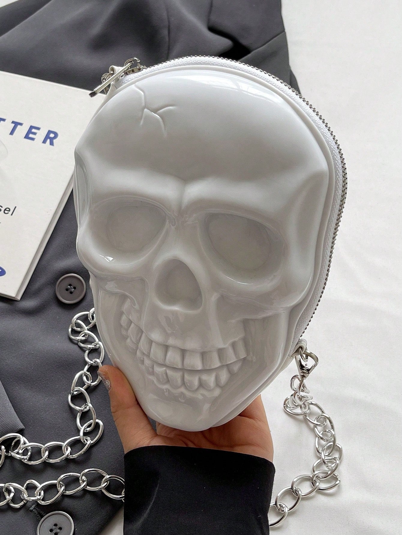 BAILEE 1 Pc Fashionable Personalized Punk Style And Cool Halloween Theme Solid Color Silicone Skull Bag With Zipper Closure And Metal Chain Design For Women's Crossbody Bag For Halloween Themed Party&Halloween Costume Matching&Halloween Gift