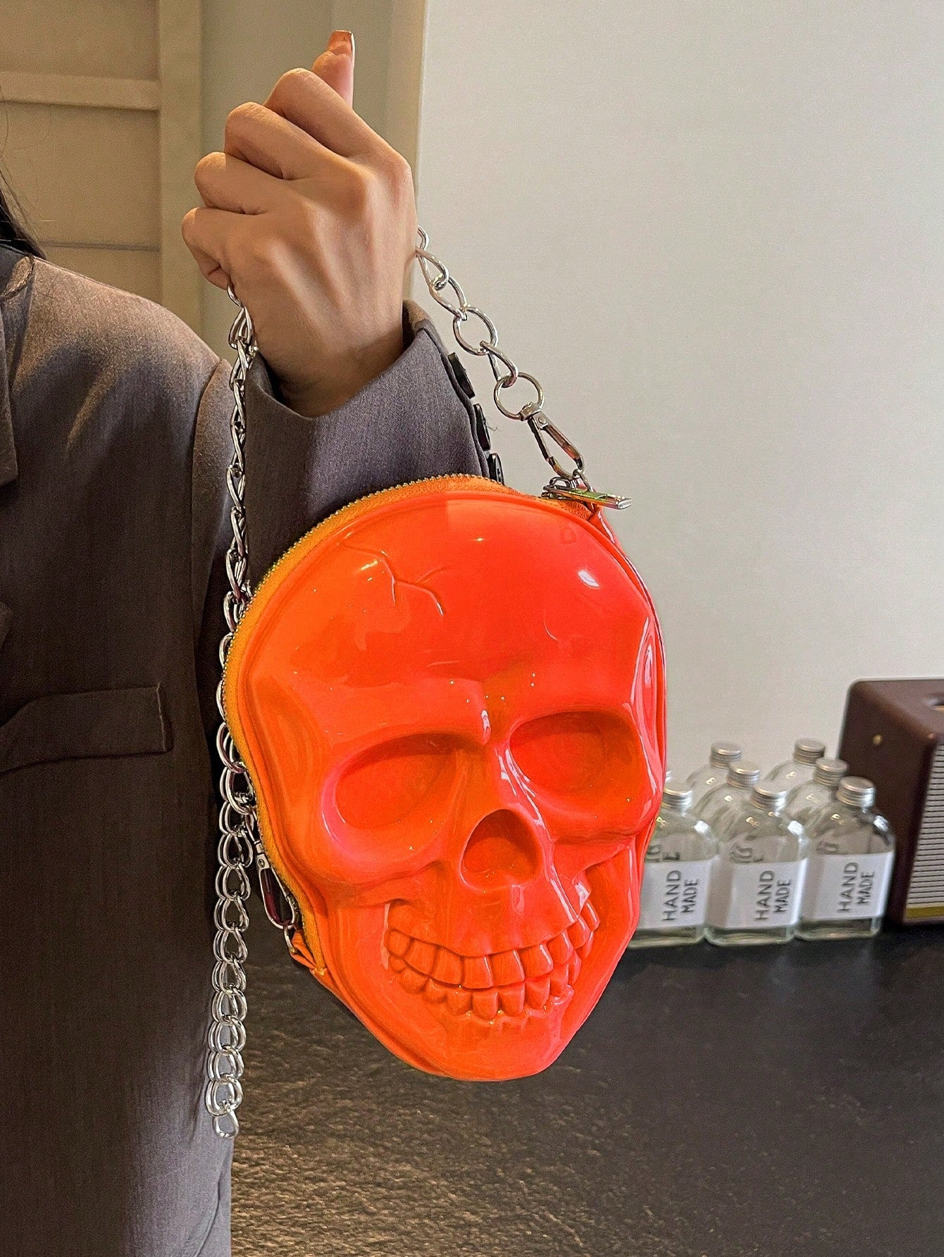 BAILEE 1 Pc Fashionable Personalized Punk Style And Cool Halloween Theme Solid Color Silicone Skull Bag With Zipper Closure And Metal Chain Design For Women's Crossbody Bag For Halloween Themed Party&Halloween Costume Matching&Halloween Gift