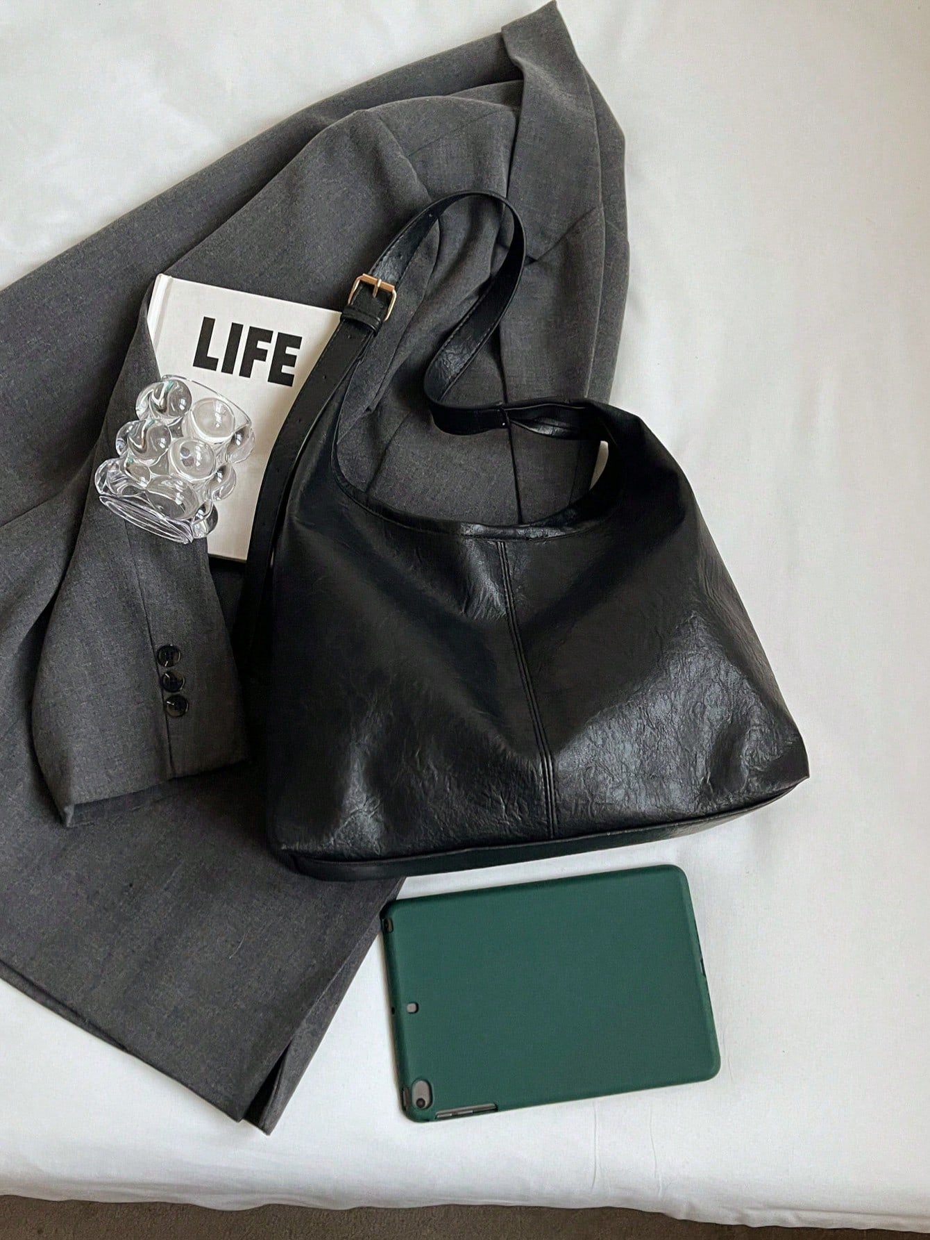 This Year's Fashionable Large Tote Bag Women New Fashion Design Shoulder Bag Stylish Women Handbag